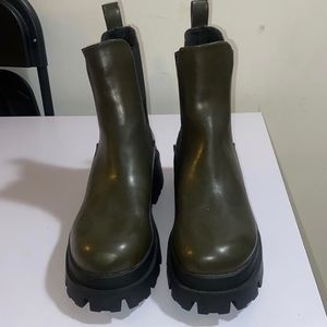 Forest Green Platform Chelsea Boots